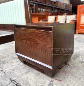 Tủ Táp Đầu Giường Gỗ Sồi Nga Lau Màu Óc Chó Sang Trọng 