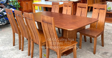 Tìm Hiểu Bộ Bàn Ăn Bằng Gỗ Sồi Nga Có Tốt Không?