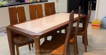 50+ Mẫu Bàn Ăn Gỗ Sồi Nga Lau Màu Óc Chó Hiện Đại 