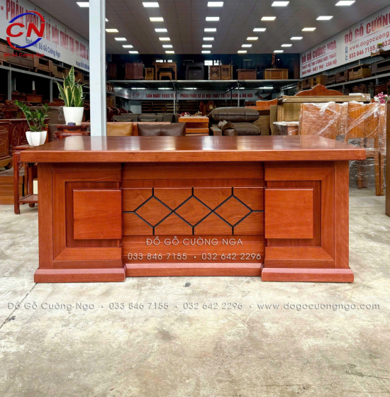 Bàn Làm Việc Giám Đốc Gỗ Xoan Đào 1m87 Chạm Chỉ Sang Trọng