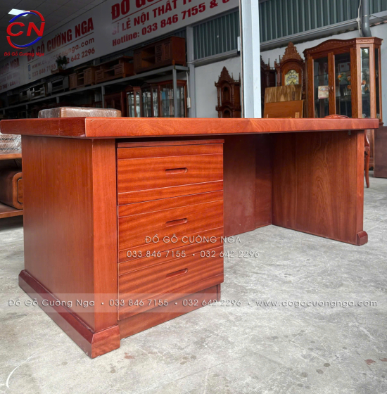 Bàn Làm Việc Giám Đốc Gỗ Xoan Đào 1m87 Chạm Chỉ Sang Trọng