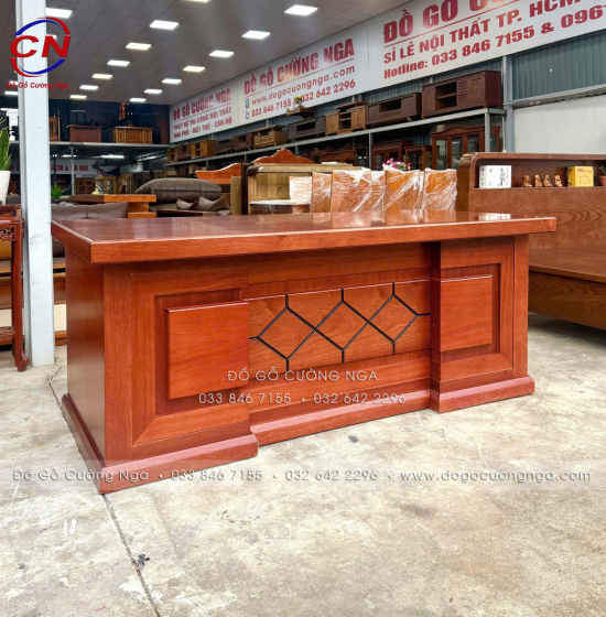 Bàn Làm Việc Giám Đốc Gỗ Xoan Đào 1m87 Chạm Chỉ Sang Trọng