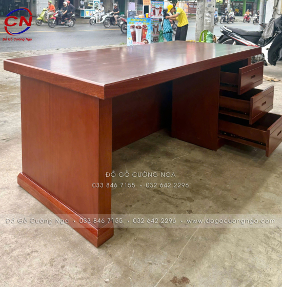 Bàn Làm Việc Giám Đốc Gỗ Xoan Đào 1m87 Chạm Chỉ Sang Trọng