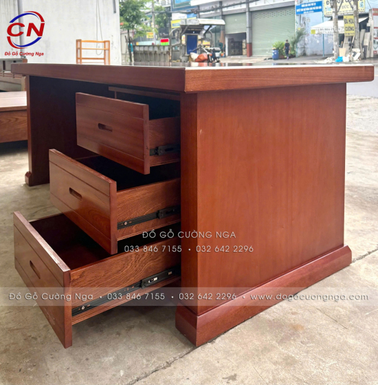 Bàn Làm Việc Giám Đốc Gỗ Xoan Đào 1m87 Chạm Chỉ Sang Trọng