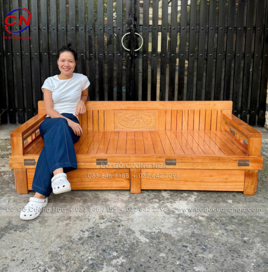 Giường Gấp Gỗ Sồi Kèm Bàn (Có Kính) & Đôn Gỗ Sồi Kiểu Dáng Bắt Mắt