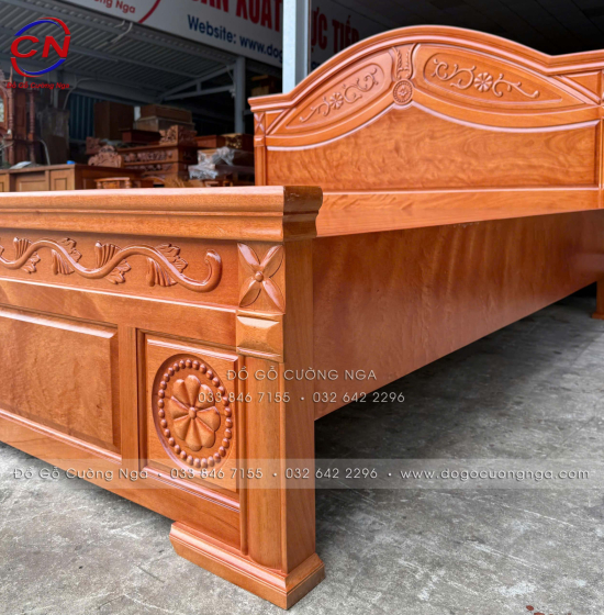 Giường gỗ đinh hương vạt phản - mẫu hoa lá tây 