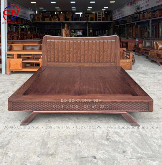 Giường Ngủ Gỗ Óc Chó Kiểu Nhật Chân Thuyền Sang Trọng 