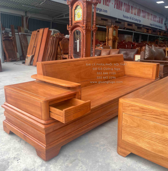 Bộ Bàn Ghế Sofa Gỗ Gõ Đỏ Đối Xứng Chân Pháo 5 Món 