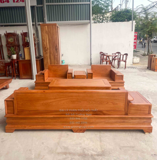Bộ Bàn Ghế Sofa Gỗ Gõ Đỏ Đối Xứng Chân Pháo 5 Món 
