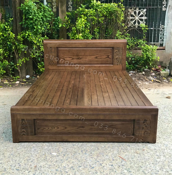 Giường gỗ Sồi Nga lau màu óc chó hiện đại - vạt phản 