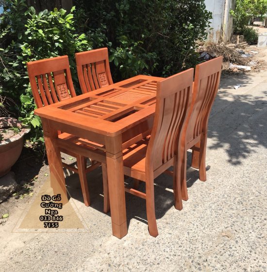 Bô bàn ăn gỗ sồi nga 4 ghế - dàn che màu xoan 