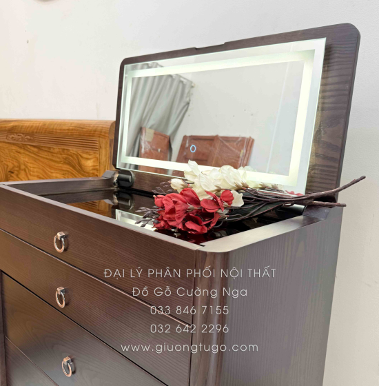 Bàn Trang Điểm Kết Hợp Bàn Làm Viêc Gỗ Sồi Lau Màu Óc Chó