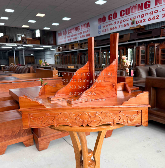 Bàn Thờ Treo Tường Gỗ Xoan Chạm Sen