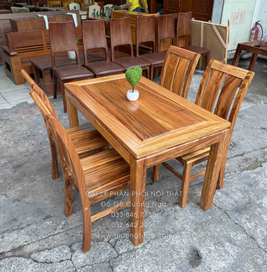 Bàn Ăn Gỗ Hương Xám 4 Ghế Lưng Tựa Cong