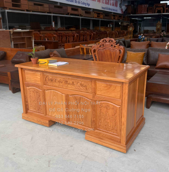 Bàn Làm Việc Giám Đốc Gỗ Gõ Đỏ 1m6 Chạm Mã Đáo Thành Công