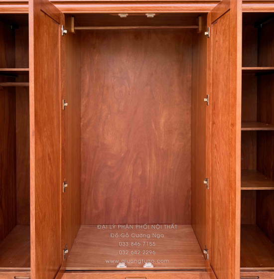 Tủ Áo Gỗ Hương Đá 4 Cánh Kèm Góc Trang Trí Bo Cạnh