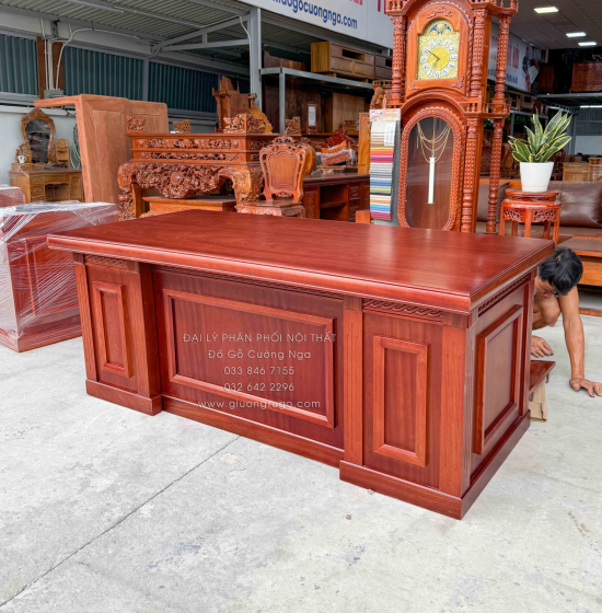 Bàn Làm Việc Giám Đốc Gỗ Xoan Đào 1m87 Mẫu Bắt Chỉ