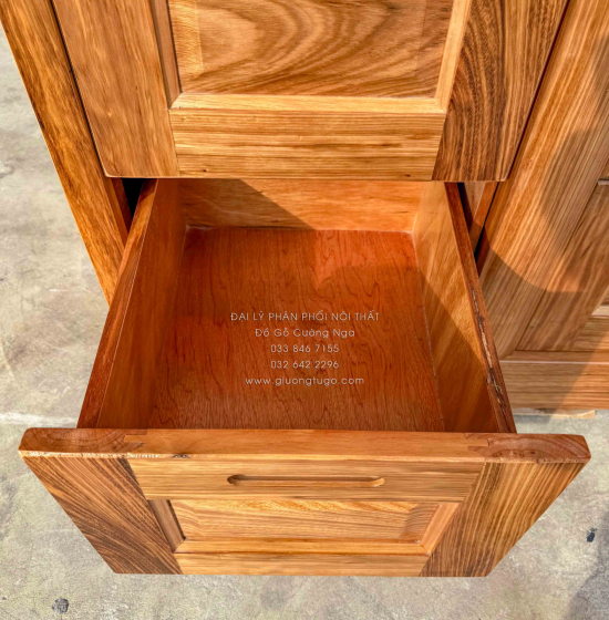 Tủ Áo Gỗ Hương Xám 4 Cánh Góc Trang Trí Bền Đẹp 