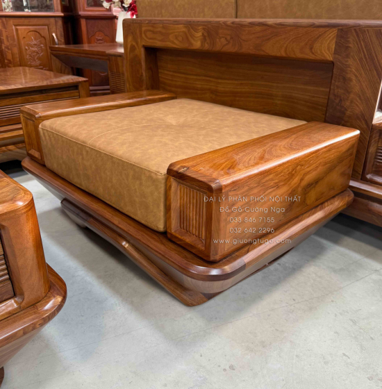 Sofa Gỗ Hương Vàng Góc L Chân Thuyền 3m15x2m15 Mẫu Nệm Da Sáng