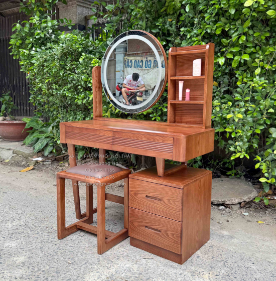 Bàn Trang Điểm Gỗ Sồi Nga Màu Óc Chó Gương LED Cảm Ứng