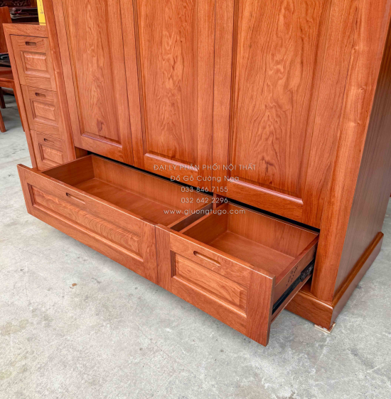 Tủ Áo Gỗ Hương Đá 3 Cánh Kèm Góc Trang Trí Bo Cạnh