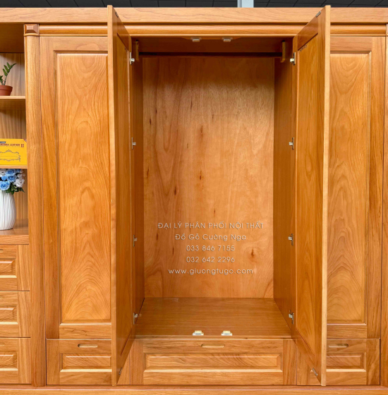 Tủ Áo Gỗ Gõ Đỏ 4 Cánh Kèm Góc Trang Trí Bo Cạnh