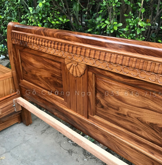 Giường gỗ hương xám vạt phản liền - mẫu quạt 