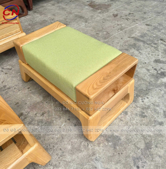 Sofa Văng Gỗ Sồi Màu Tự Nhiên Kèm Nệm 3 Chi Tiết Nhỏ Gọn