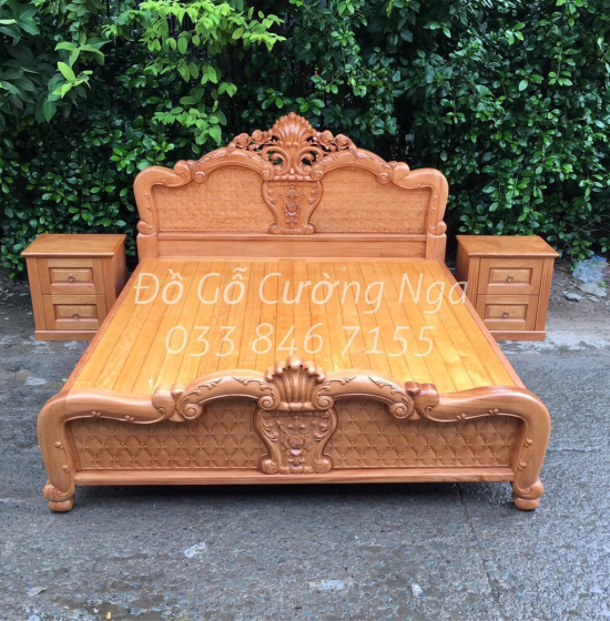 Giường gỗ gõ đỏ mẫu hoa hồng hiện đại 