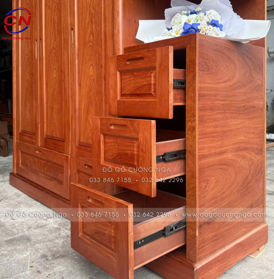 Combo Giường Tủ Gỗ Hương Đá Kèm Kệ Trang Trí Sang Trọng
