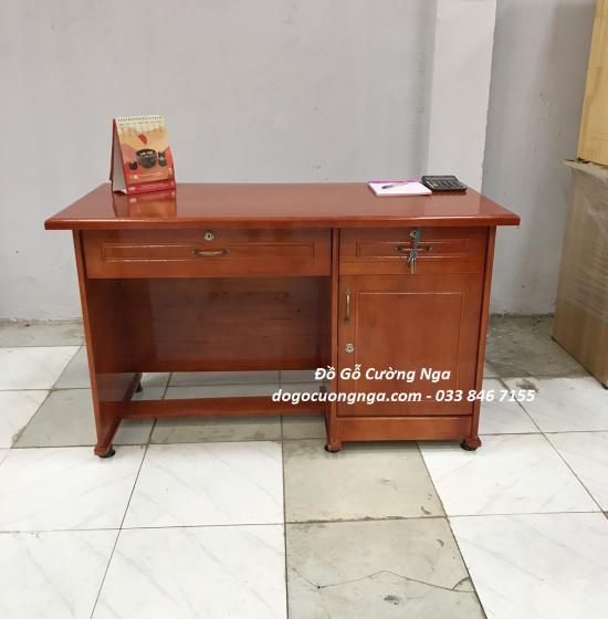 Bàn Làm Việc Gỗ Thông Giá Rẻ Màu Cánh Gián 