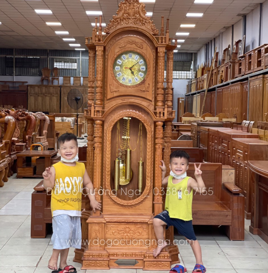 Đồng Hồ Cây Gỗ Gõ Đỏ 2m3 - Mẫu Tháp 