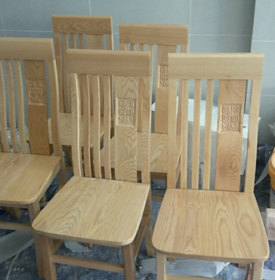 Bộ Bàn Ghế Học Sinh Gỗ Thông Giá Rẻ Kèm Kệ Sách 