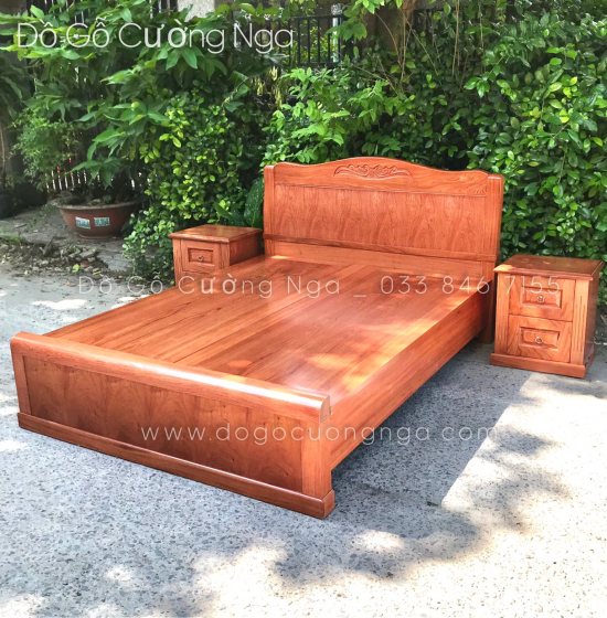 Giường gỗ hương đá hiện đại - mẫu hoa dây 