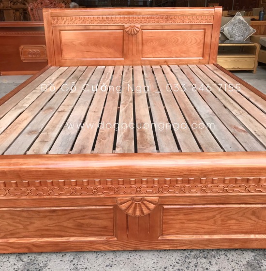 Giường gỗ sồi nga vạt lan màu cánh gián - mẫu quạt 
