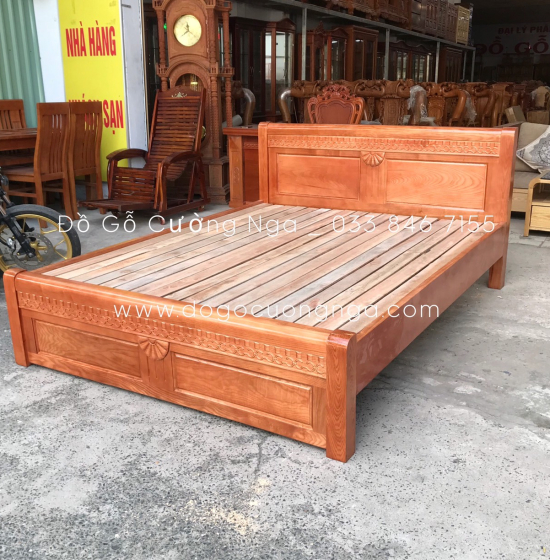 Giường gỗ sồi nga vạt lan màu cánh gián - mẫu quạt 