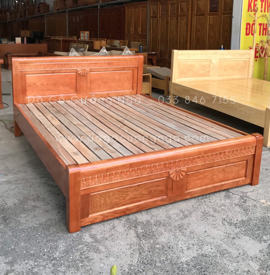 Giường gỗ sồi nga vạt lan màu cánh gián - mẫu quạt 