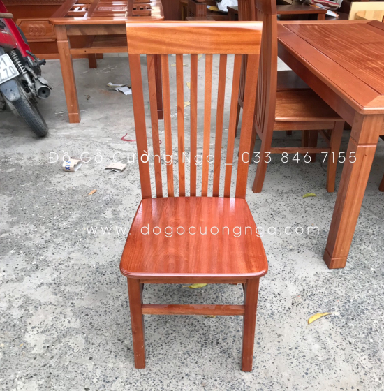 Bộ bàn ăn gỗ Xoan Đào 6 ghế mặt liền - ghế lan dọc 