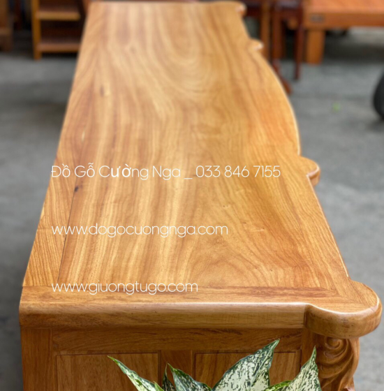 Kệ tivi gỗ Gõ Đỏ mẫu hoa hồng cao cấp KG 07