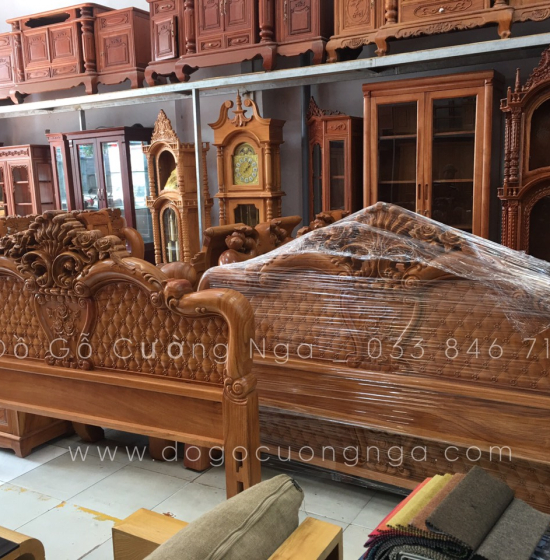 Giường gỗ gõ đỏ cao cấp vạt phản thưa - mẫu hoa hồng 