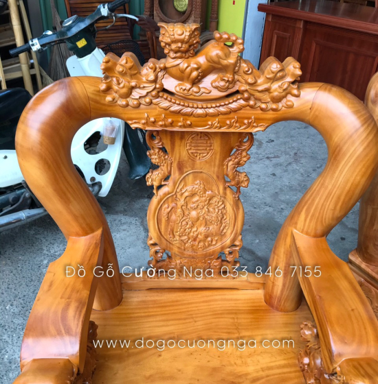 Bộ bàn ghế salon gỗ xà cừ tay 12 chạm nghê hạt 