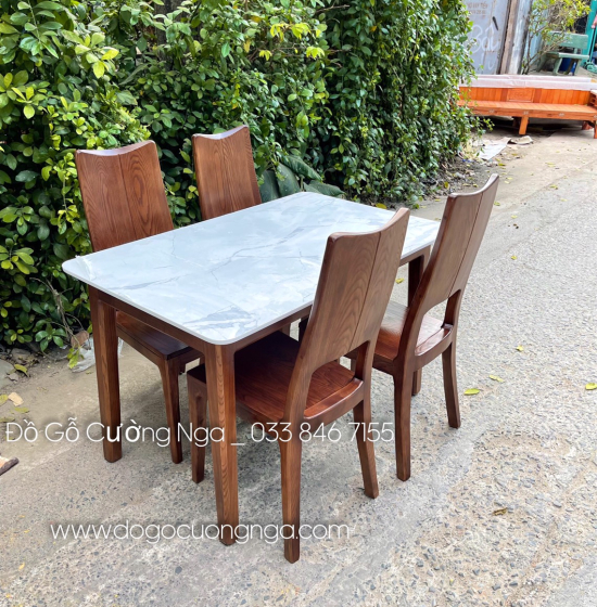 Bộ bàn ăn gỗ sồi nga mặt đá 4 ghế - màu óc chó BS 09