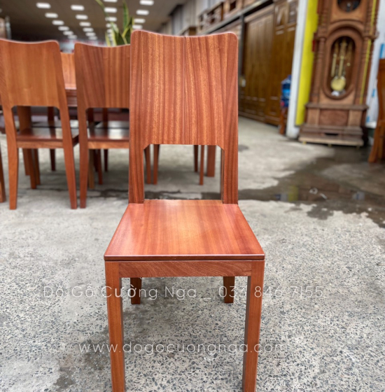 Bộ bàn ăn gỗ Xoan Đào 6 ghế cao cấp - chân soi BG 028
