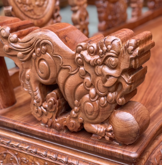 Bộ salon gỗ hương đá tay 12 chạm nghê hạt cao cấp 