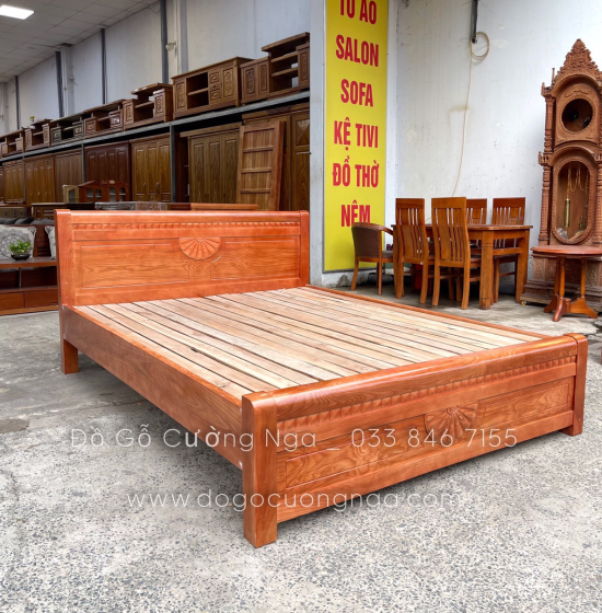 Giường gỗ sồi nga mẫu quạt thường - vạt lan 