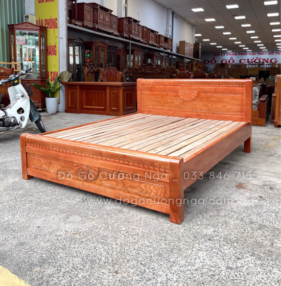 Giường gỗ sồi nga mẫu quạt thường - vạt lan 