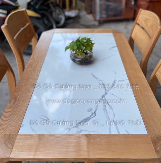Bộ bàn ăn 4 ghế gỗ sồi nga mặt đá hiện đại 