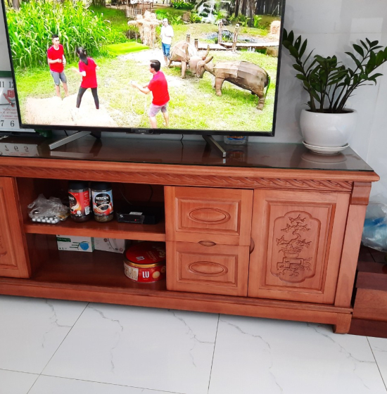 Kệ Tivi Gỗ Xoan Đào Mẫu Nhật Quẩy KG 028
