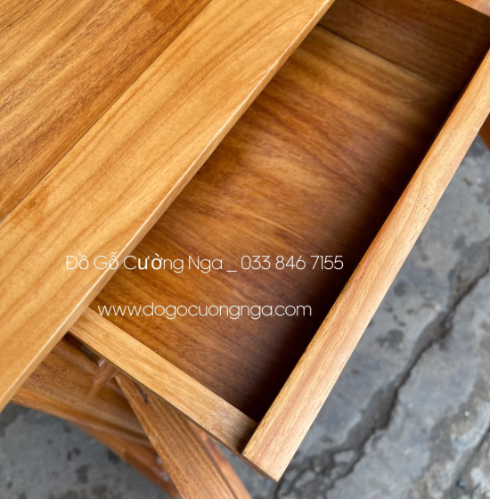 Kệ tivi gỗ Gõ Đỏ mẫu cột nho cao cấp KG 06