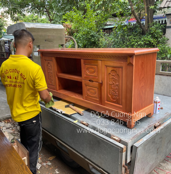 Kệ Tivi Gỗ Xoan Đào Mẫu Nhật Quẩy KG 028